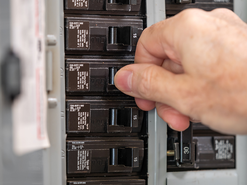 Reasons You Should Call A Local Electrician | Wilmington, NC