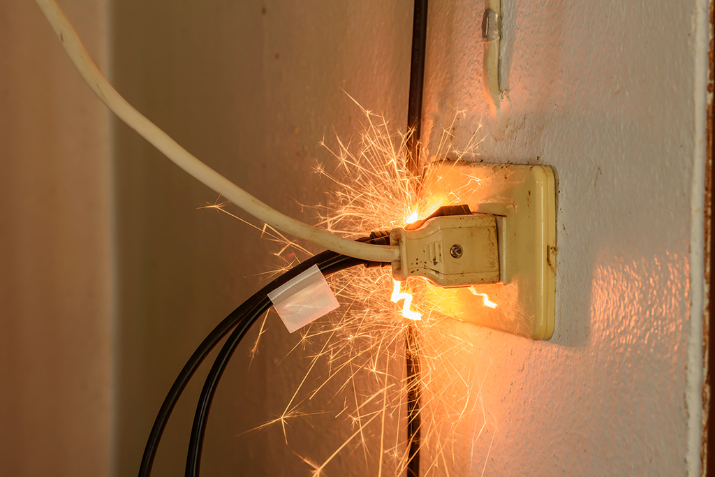 Telltale Signs That You Need Emergency Electrician Services | Wilmington, NC