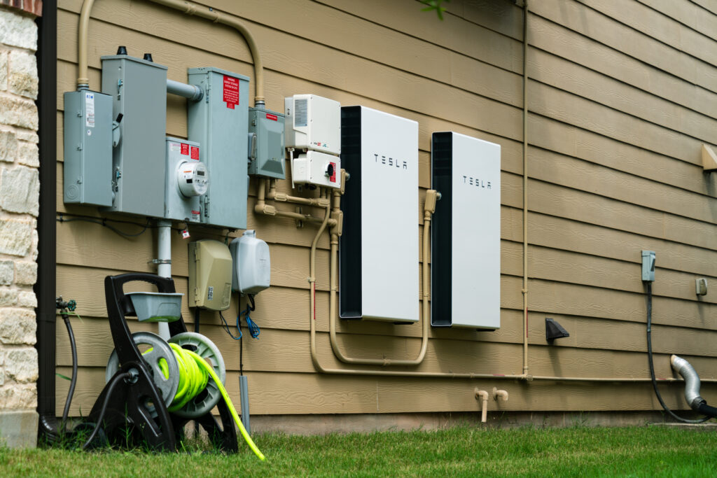 Installing a Home Energy Storage System: What You Need to Know